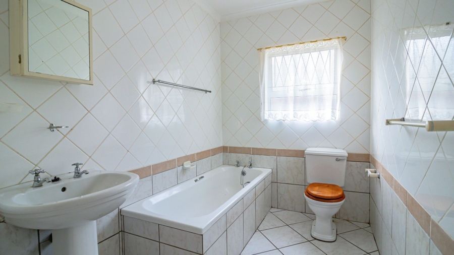 3 Bedroom Property for Sale in Beacon Bay Eastern Cape
